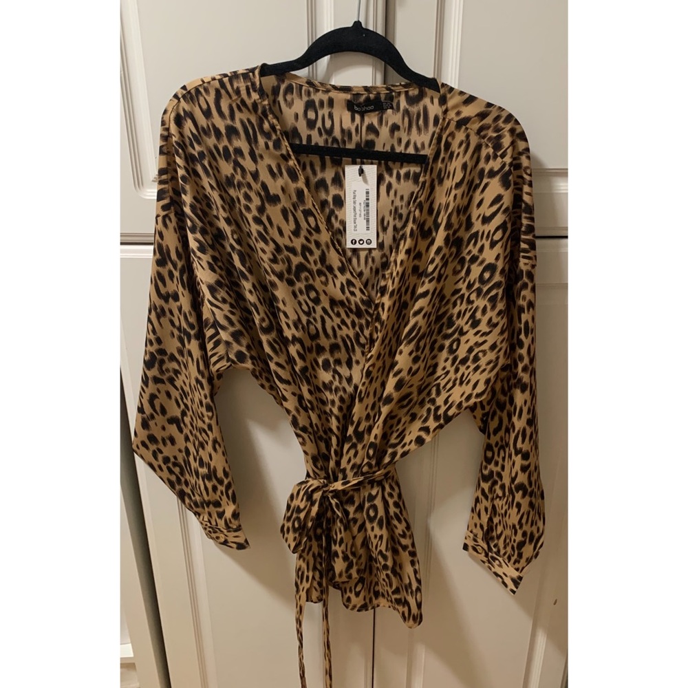 LEOPARD WRAP BLOUSE